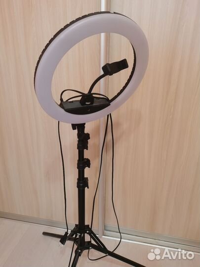 Кольцевая лампа 35см