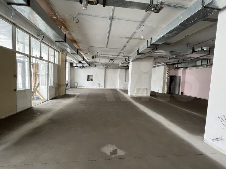 Свободного назначения, 290 м²