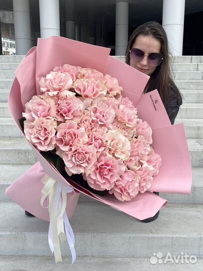 Букет гигант из 25 французских роз