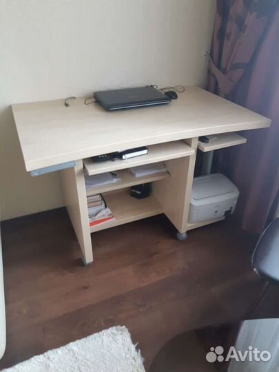 Компьютерный стол