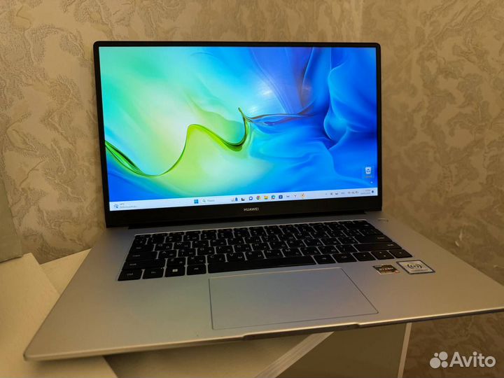 Huawei matebook d15 ryzen 5 5500u