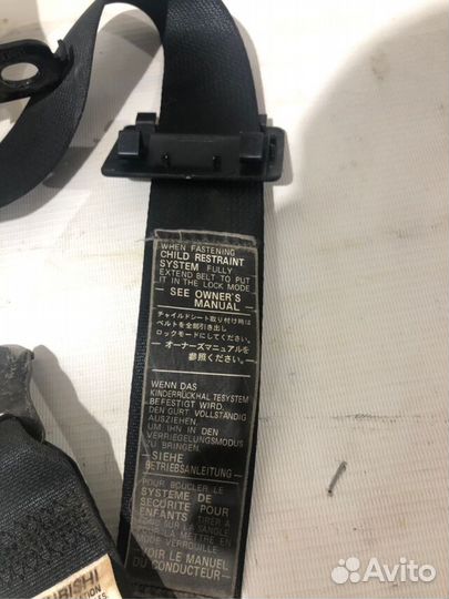 Ремень безопасности задний центральный mitsubishi
