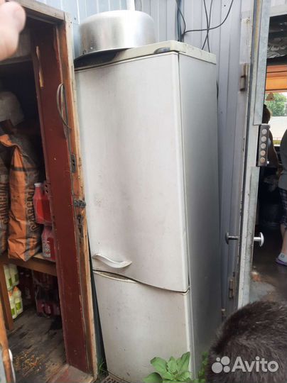 Холодильник на запчасти