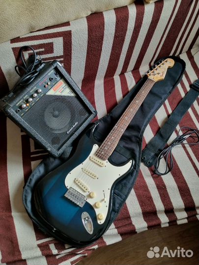 Электрогитара стратокастер с усилителем, комплект