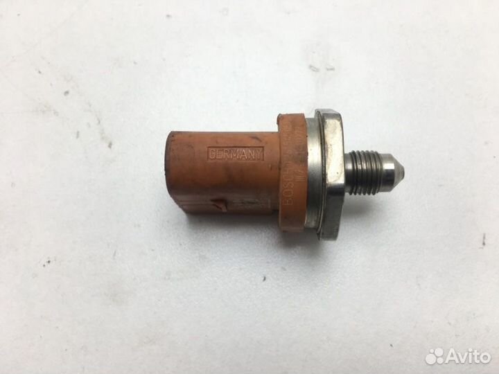 Датчик давления топлива Volkswagen Passat 3C2 BPY