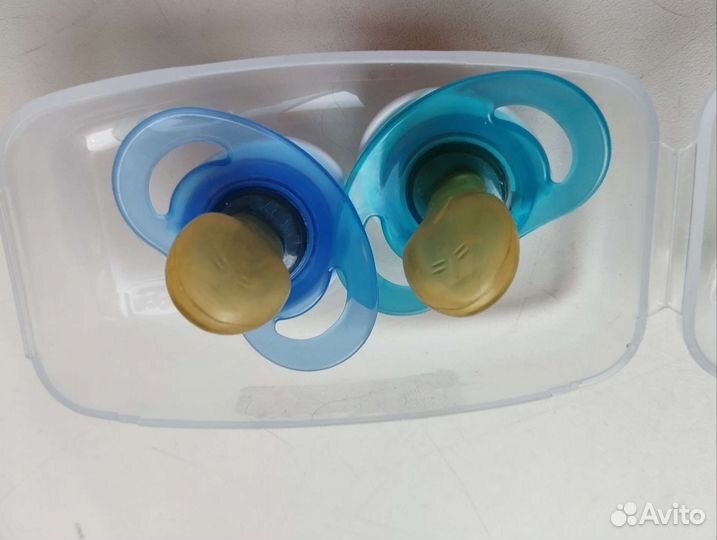 Пустышки chicco с 6 месяцев