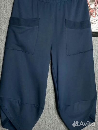 Трикотажный костюм женский брючный