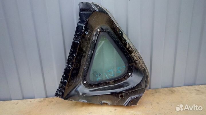 Стекло заднее правое глухое на Опель Астра Джей