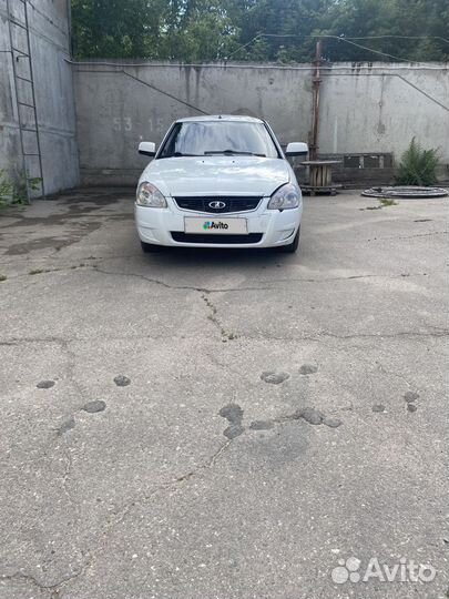 LADA Priora 1.6 МТ, 2015, битый, 150 000 км