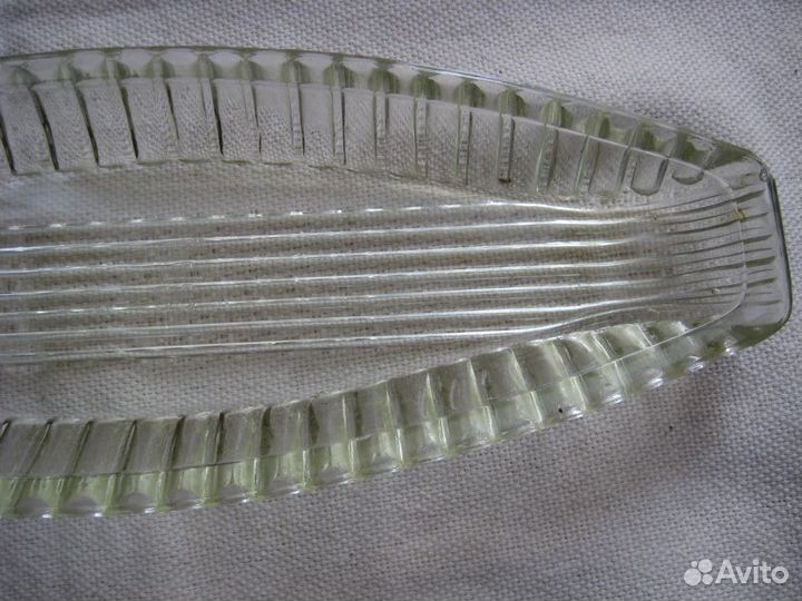 Селедочница рыбница салатового цвета