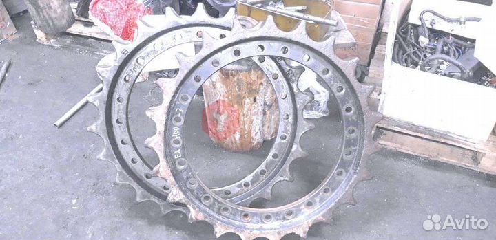 Звездочка Volvo EC140