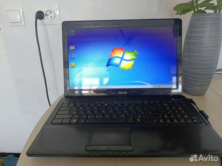 Ноутбук asus