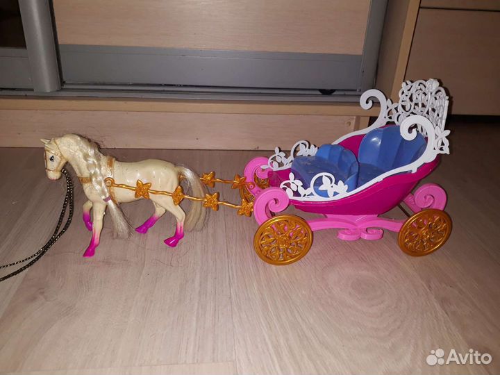 Карета с лошадкой