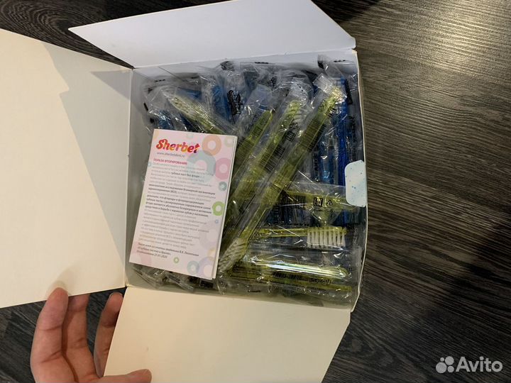 Одноразовые зубные щетки