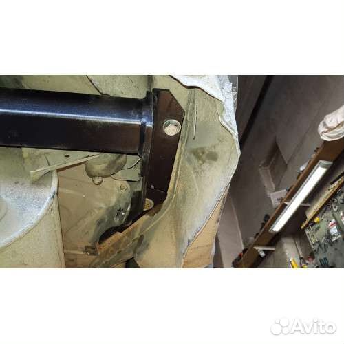 Новый Фаркоп Voxy/Noah 4WD 2001-2007