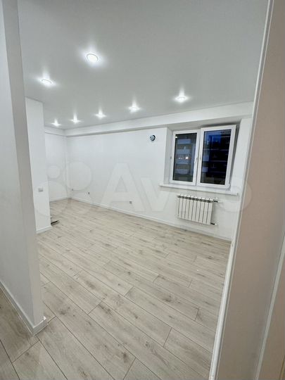 2-к. квартира, 42 м², 8/9 эт.