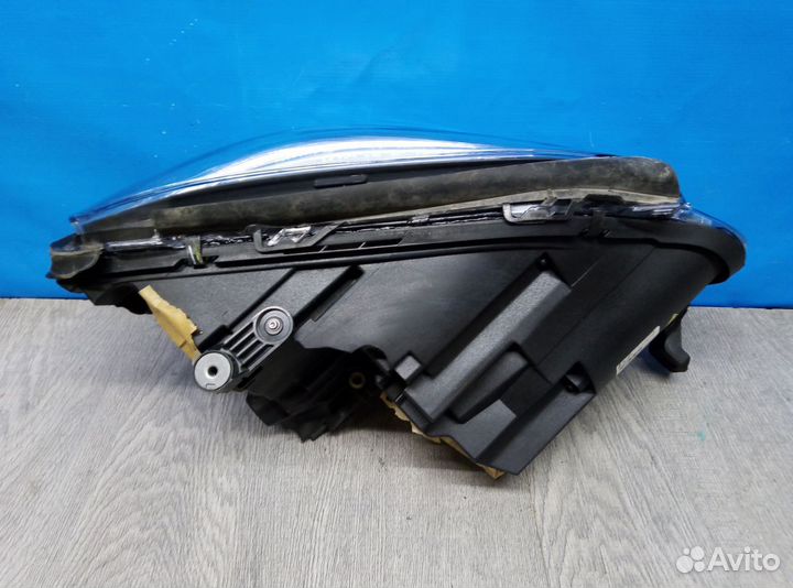 Фара левая Mercedes M GLE class W166 2011