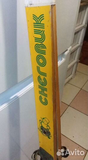 Лыжи беговые деревянные 145 см