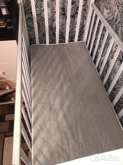 Детская кроватка
