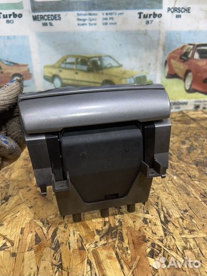 Пепельница Пежо 408