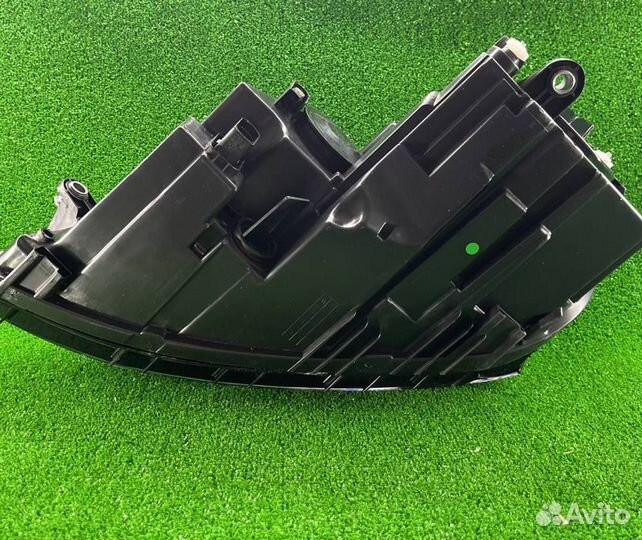 Фара правая Джетта 6