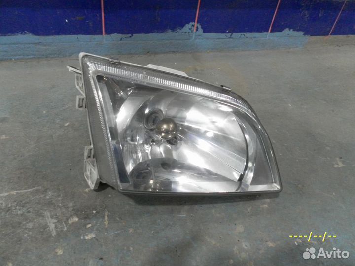 Фара передняя правая Mitsubishi Space Star