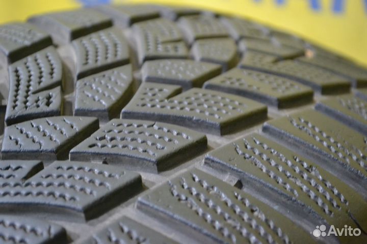 Goodyear UltraGrip Performance 215/60 R16