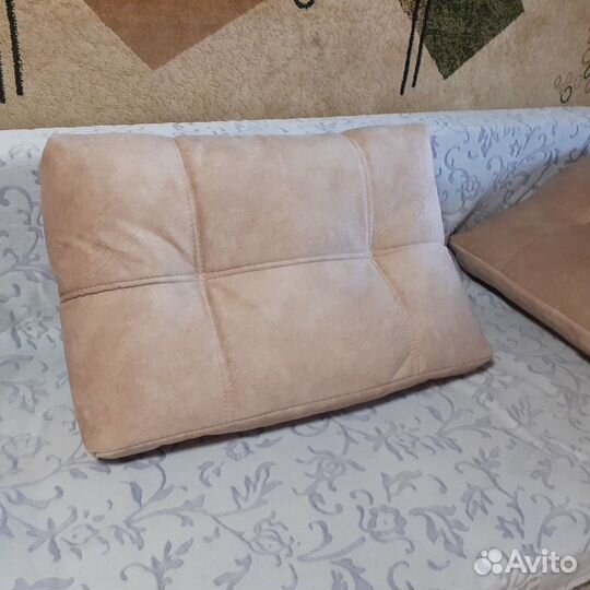Подушки для дивана