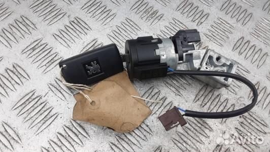 Замок зажигания peugeot 3008 (KBG21J101)