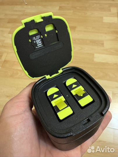 Зрядное устройство + два аккумулятора gopro 9-12