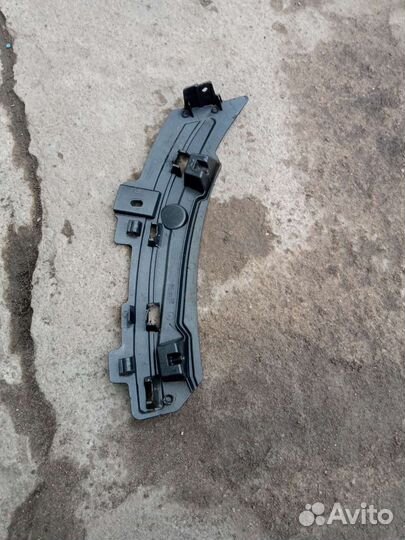 Renault Scenic 3 кронштейн переднего бампера прав