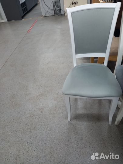 Вешалка для одежды напольная