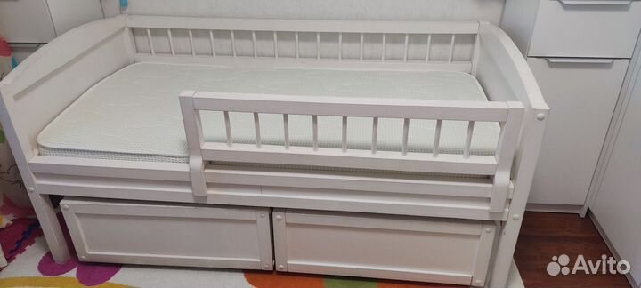 Кровать детская из массива сосны