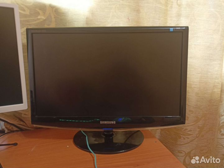 Монитор samsung 2233sn