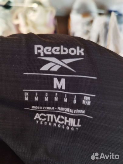 Женские шорты Reebok