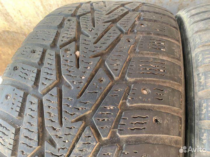 Nokian Tyres Hakkapeliitta 7 215/55 R17 98T