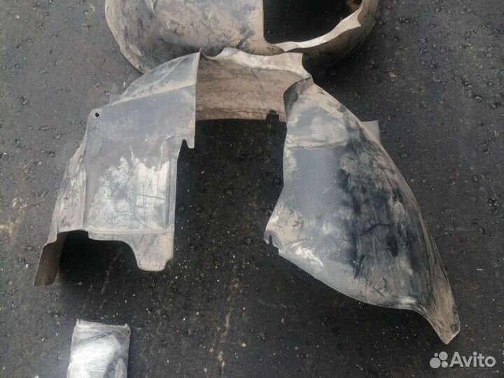 Передние подкрылки на volvo xc 90