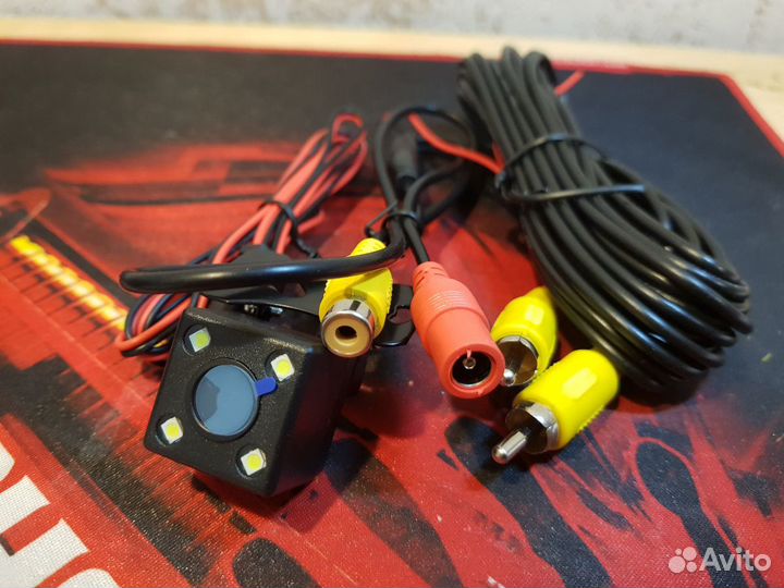 Камера заднего движения для 2 дин магнитолы