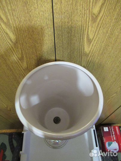 Ваза напольная перламутровая. СССР