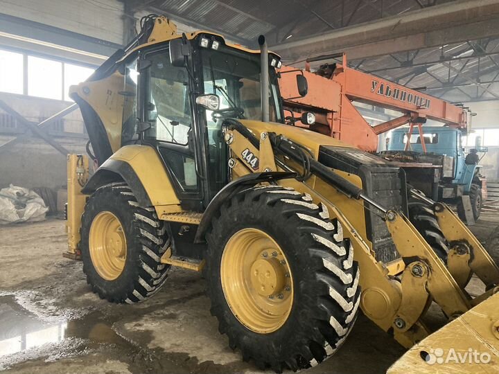 Аренда экскаватора JCB/Cat
