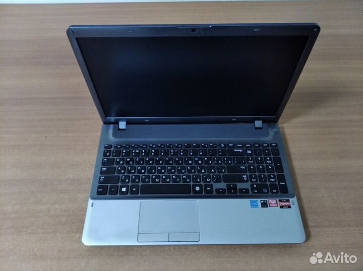 Ноутбук бу Samsung / A10 / ssd / radeon 2gb