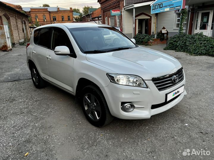 Toyota RAV4, 2012