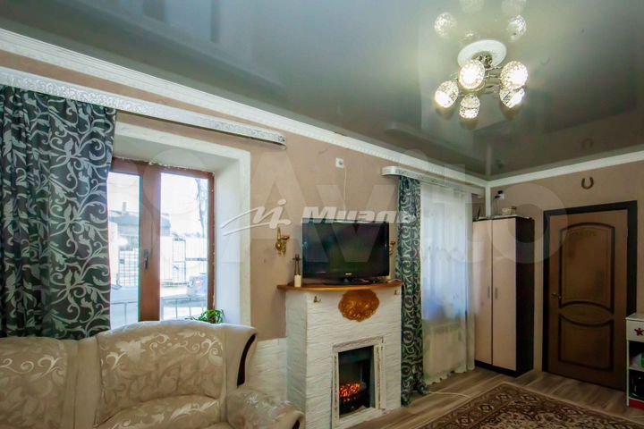 3-к. квартира, 58 м², 1/1 эт.