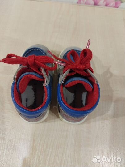 Кеды кожаные детские 20р