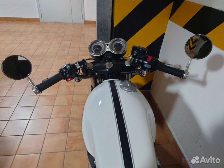 Продам мотоцикл Triumph в идеальном состоянии