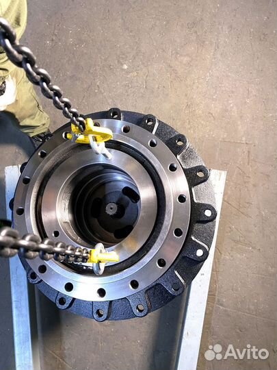 Редуктор хода CAT 320D