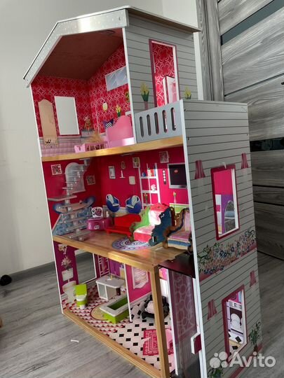 Домик кукольный