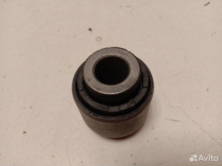 Сайлентблок задней балки Volkswagen Passat B5