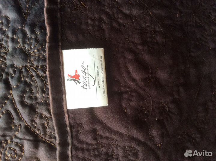 Покрывало и две наволочки на кровать новое