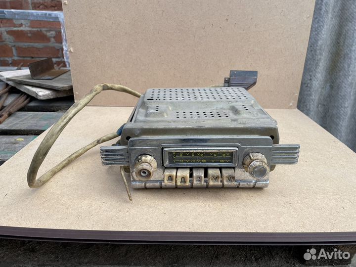 Радиоприемник газ 21 Волга